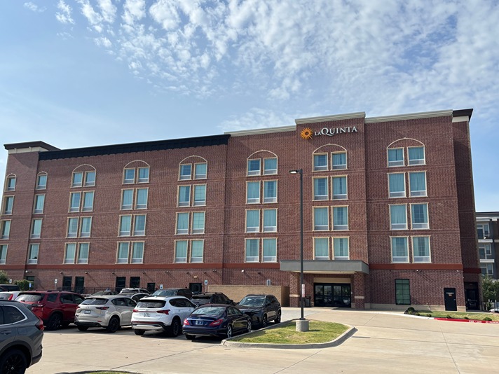 La Quinta Inn & Suites by Wyndham Dallas - Frisco Stadium